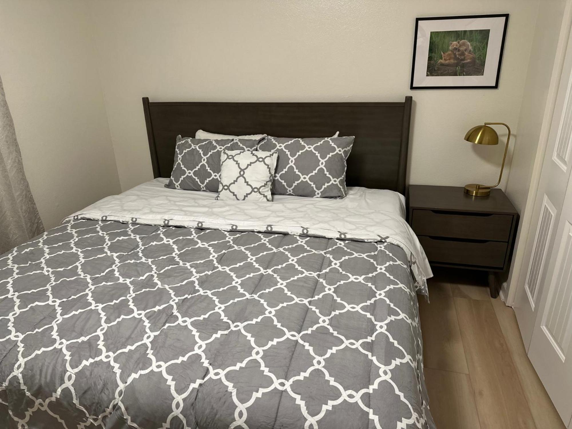 Stay Anchorage! Furnished Two Bedroom Apartments With High Speed Wifi Quarto foto