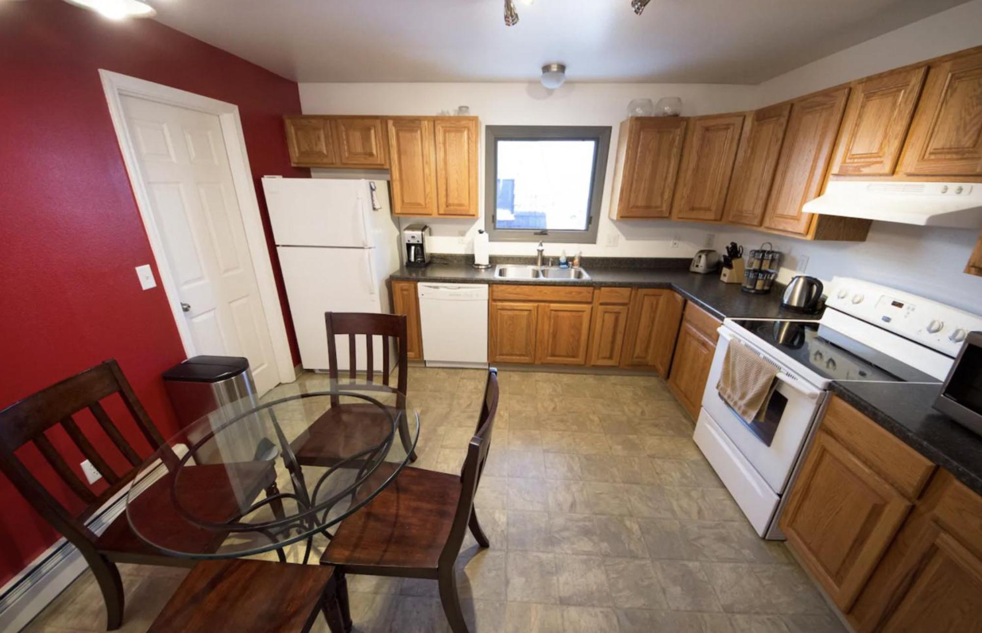 Stay Anchorage! Furnished Two Bedroom Apartments With High Speed Wifi Quarto foto